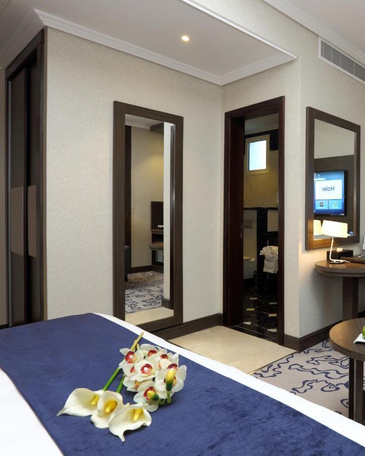 Swiss Flora Royal Hotel Riyadh Exterior photo