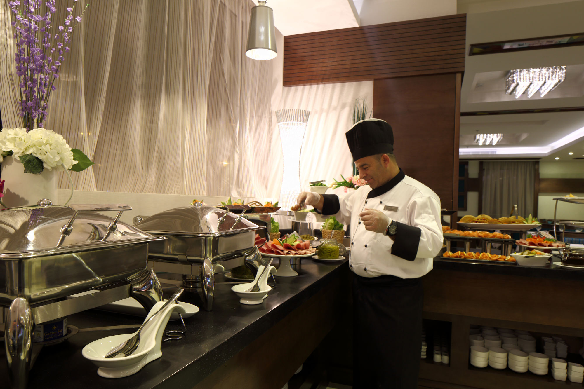 Swiss Flora Royal Hotel Riyadh Exterior photo